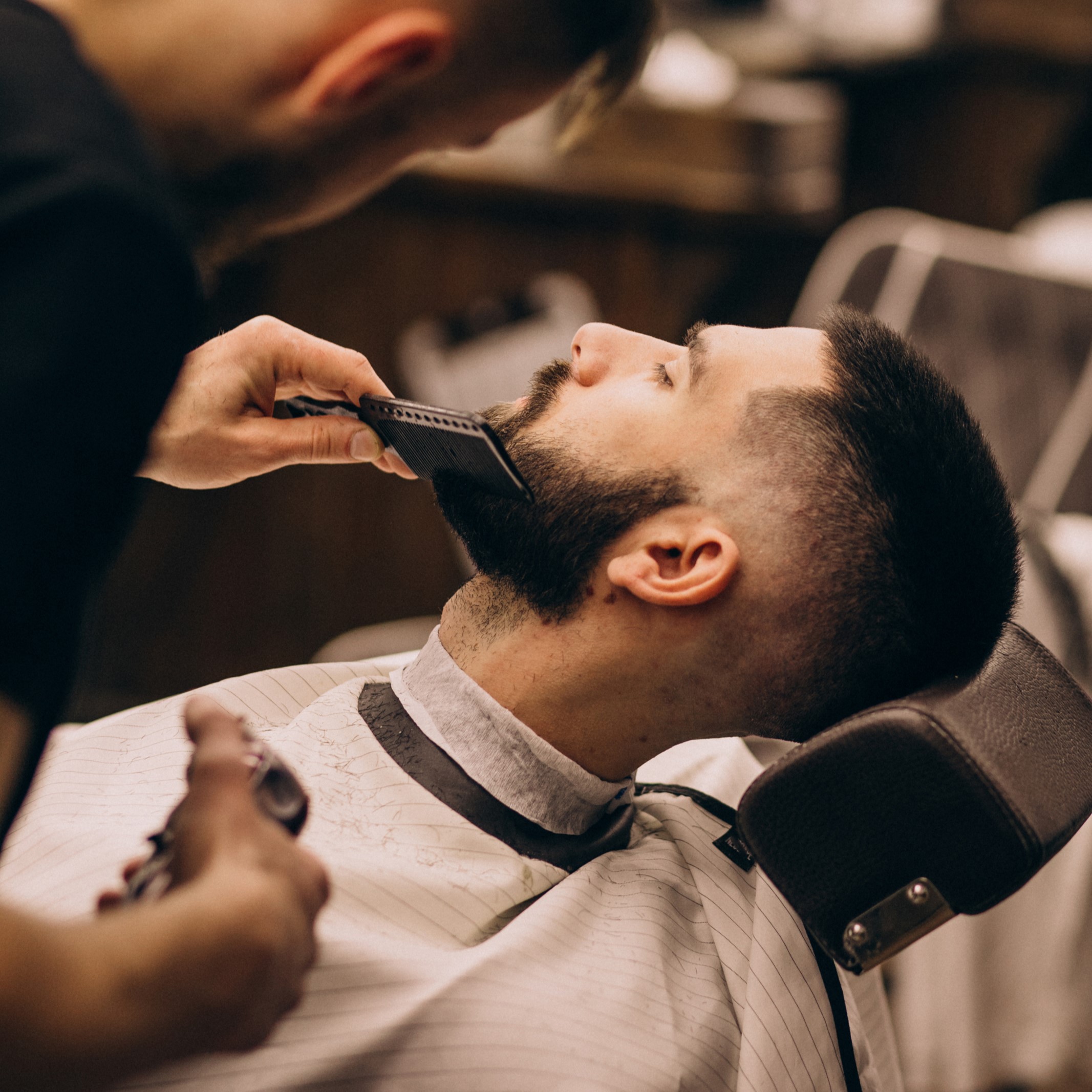 Barbero trabajando